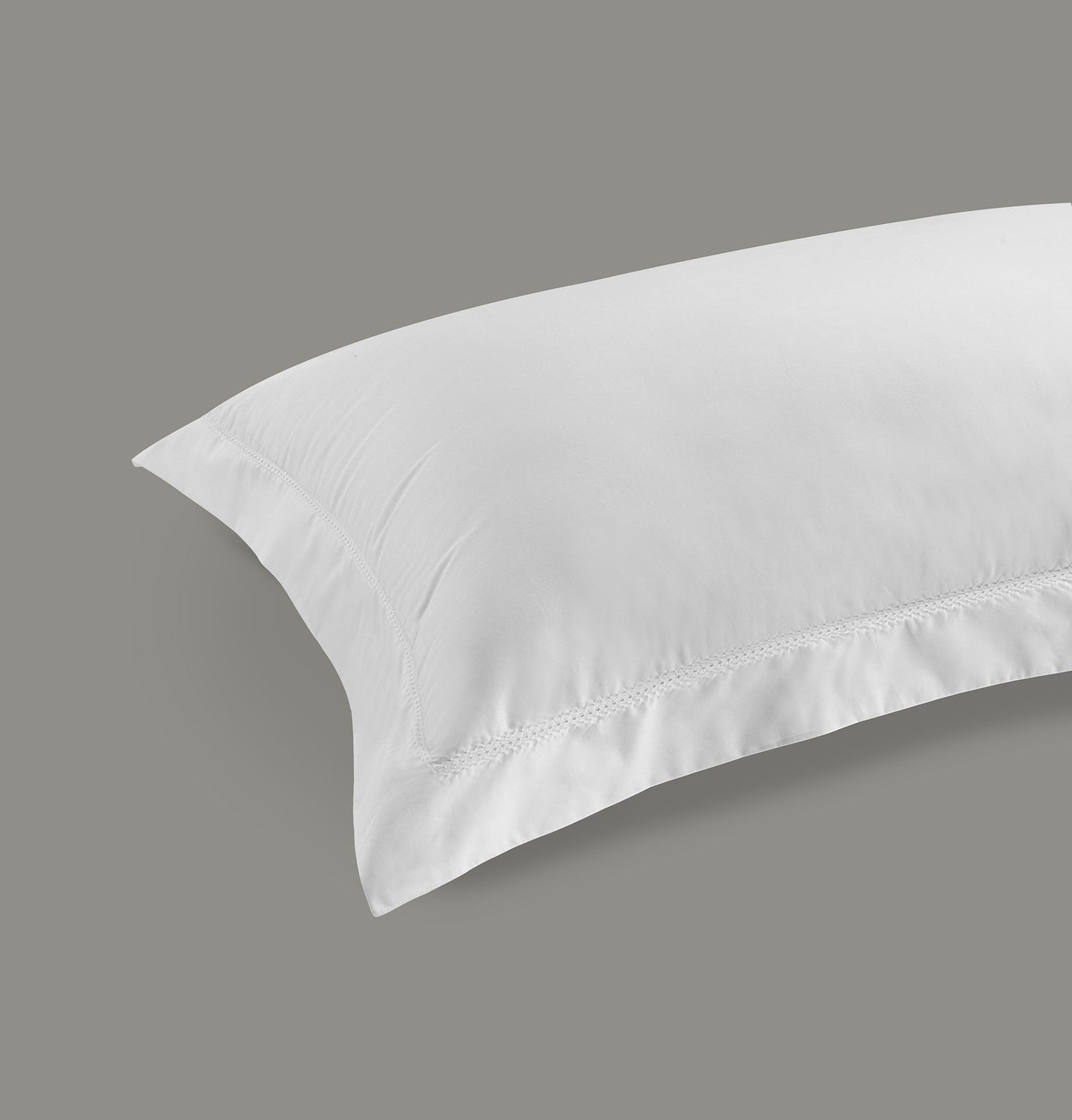 800 Thread Count Egyptian Cotton Pair of Brookshire Pillowcases - Brilliant White